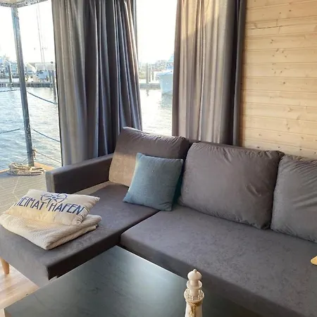 Premium Hausboot Sonneninsel Botel *